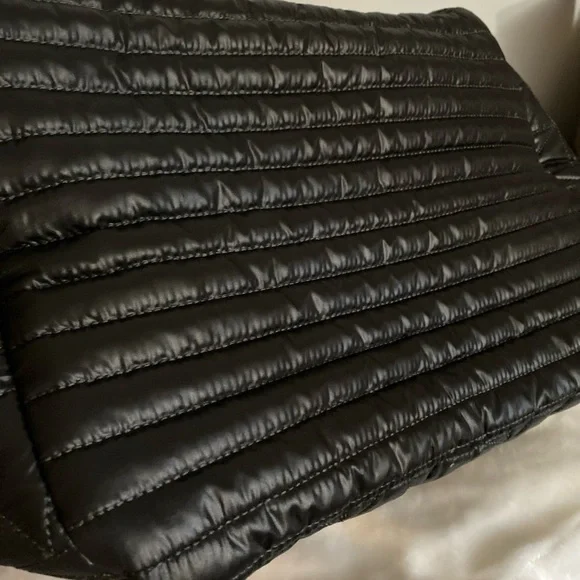 Michael Kors Winnie Quilted Nylon Black Large Tote 35TOUW4T3C - Picture 12 of 12